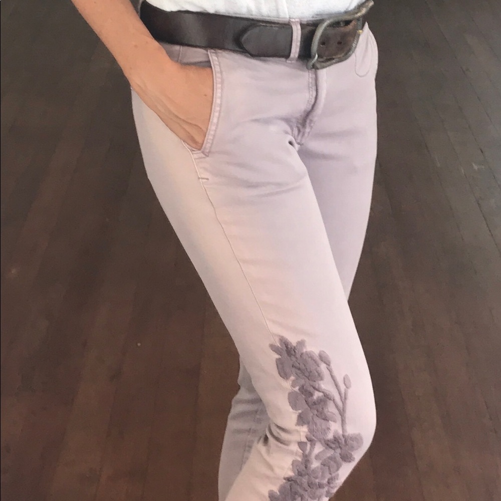 Anthro chino purple w/flower embroidery 25
